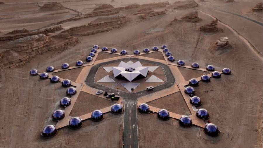 火星移民预演场——模拟外星环境的极端生存训练湘东区户外野奢帐篷实验项目